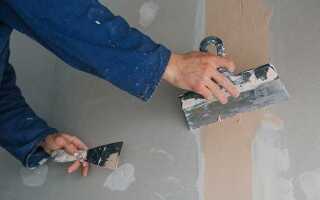 Как клеить обои на шпаклеванные стены