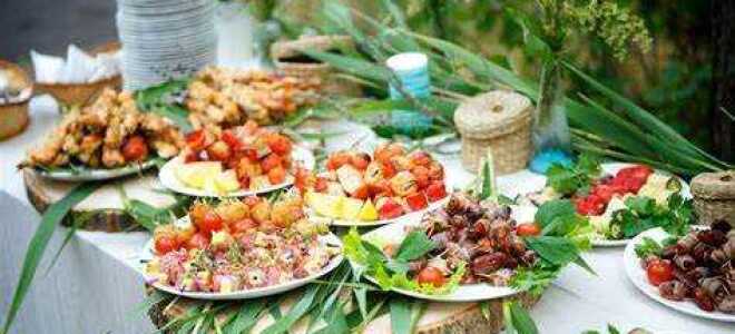 Как сделать стол на природе из подручных средств