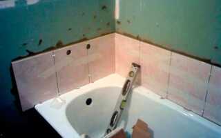 Как положить плитку под ванной