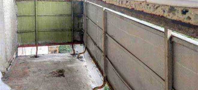 Чем заделать щель на балконе между полом и парапетом