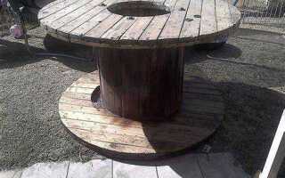 Как сделать стол из катушки от кабеля своими руками