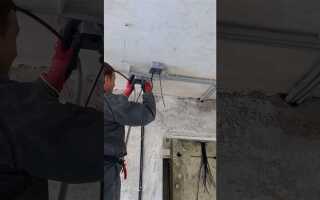 Как заменить кабель в гофре в стене