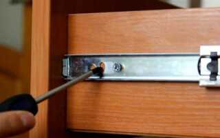 Как разобрать шариковую направляющую для ящика