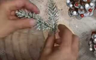 Как сделать елку из шишек