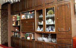 Как разобрать старый советский шкаф