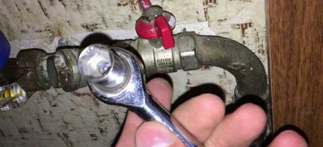 Шаровый кран туго поворачивается что делать