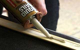 Как удалить жидкие гвозди с одежды