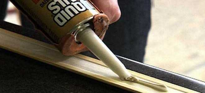 Как удалить жидкие гвозди с одежды