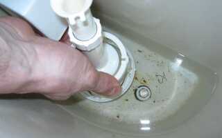 Как разобрать бачок унитаза с кнопкой