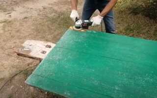 Как снять старую краску с двери