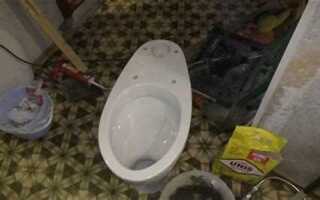 Куда выбросить старый унитаз в москве