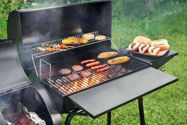 Главное отличие: в барбекю дым – это среда приготовления, в гриле – побочный эффект. Поэтому аромат у продуктов после барбекю насыщеннее, глубже и дольше сохраняется.