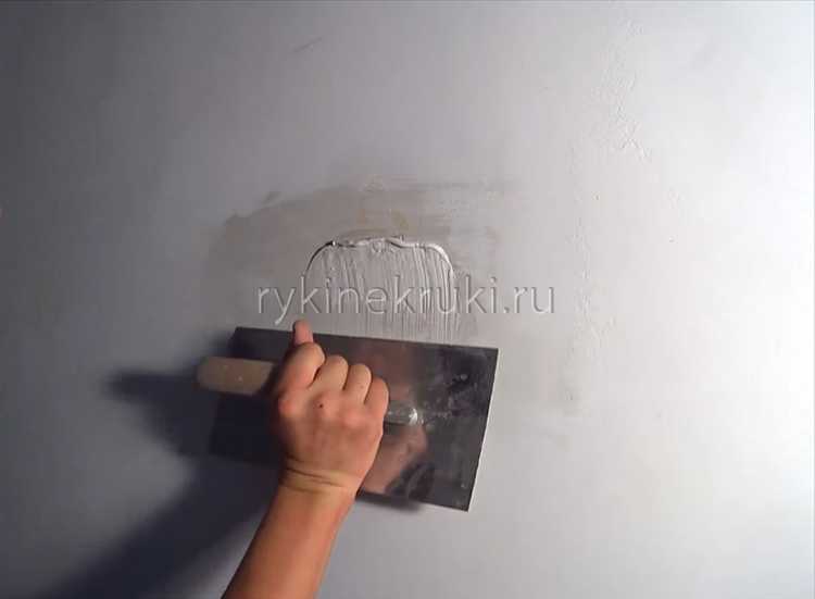 Чем заделать дыру в ванной на стене Чем заделать дыру в ванной на стене