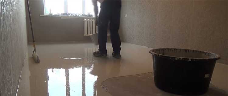 Грунтование внутренних поверхностей трещин