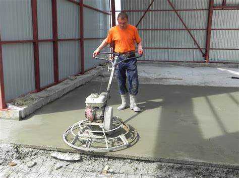 Чем затереть бетон после заливки вручную