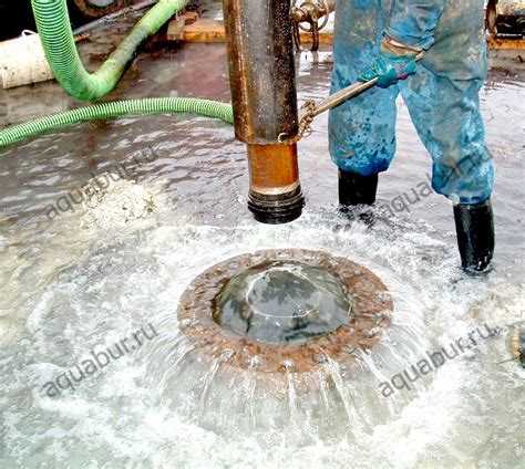 Использование скважин при закладке взрывчатых веществ в горном деле