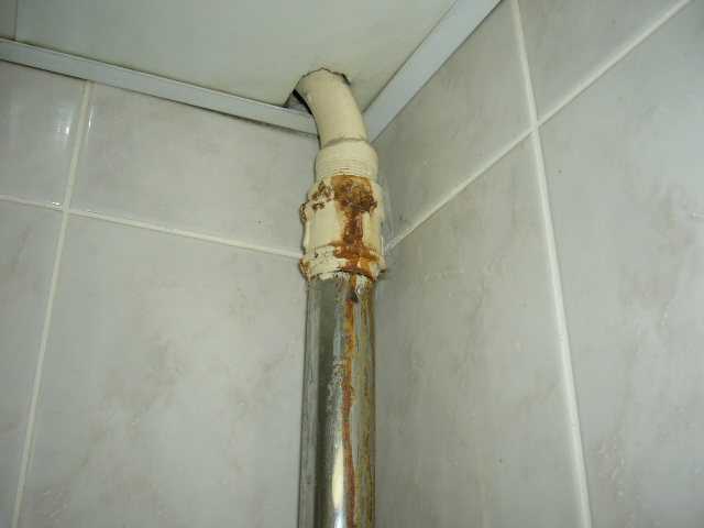 Какие документы и акты нужны для подачи жалобы на шум труб