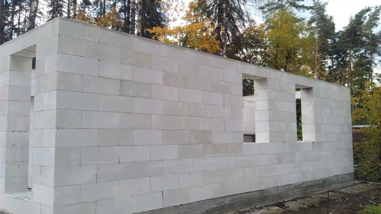 Гидро- и пароизоляция при облицовке пеноблочной стены кирпичом