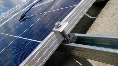 Как крепить солнечные панели на крыше