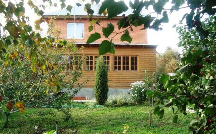 Освещение сада своими руками: дешёвые и атмосферные решения