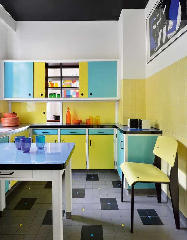 Выбор материалов для отделки стен и пола с учетом кухни и гостиной