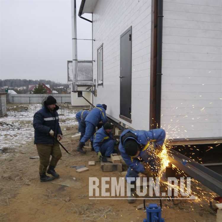 Пошаговое опускание конструкции: техника снижения и синхронизация домкратов