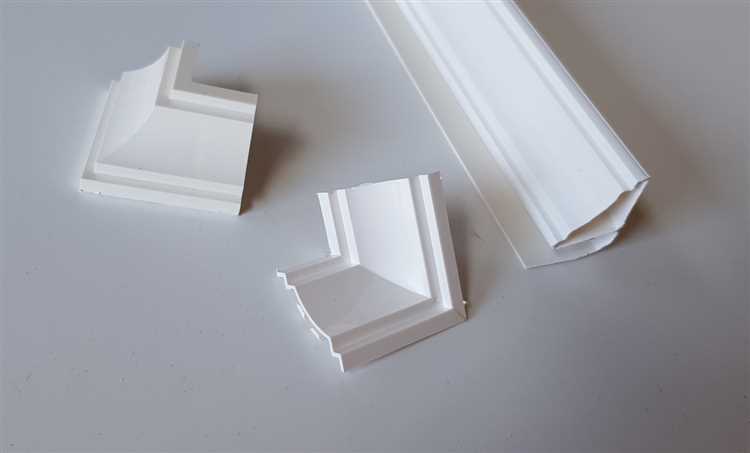 Как отрезать под 45 градусов