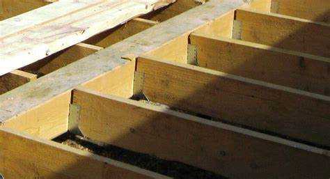 Как поменять лаги в деревянном доме