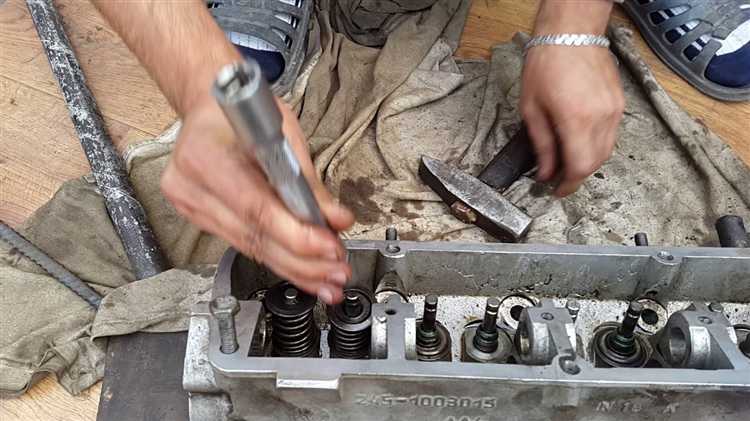 Как снять сухари клапанного механизма с помощью подручных предметов