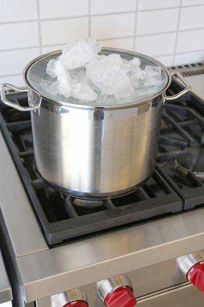 Как сделать дистиллированную воду в домашних условиях