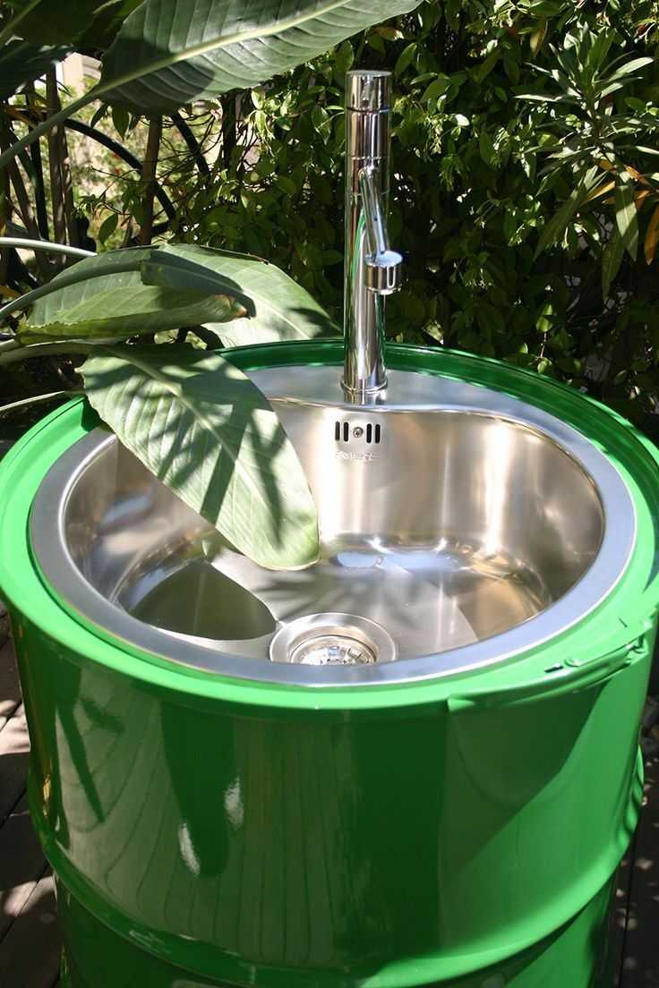 Монтаж сливной системы для умывальника из бочки