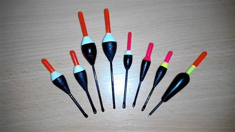 Покраска и декорирование поплавка для лучшей видимости