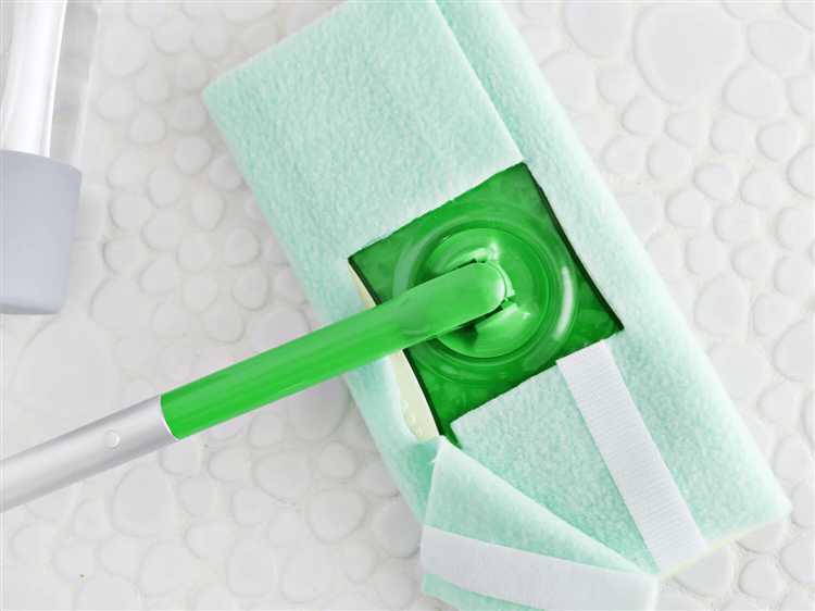 Как приделать поворотный механизм из пластиковых бутылок