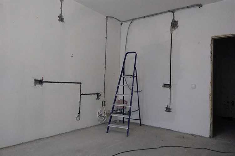 Восстановление стены после штробления