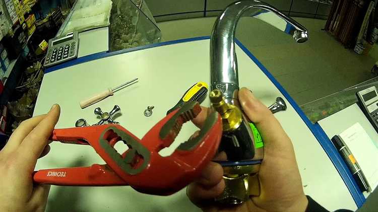 Подготовка инструментов и материалов для снятия кран буксы