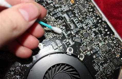 Зачем нужно удалять канифоль после пайки