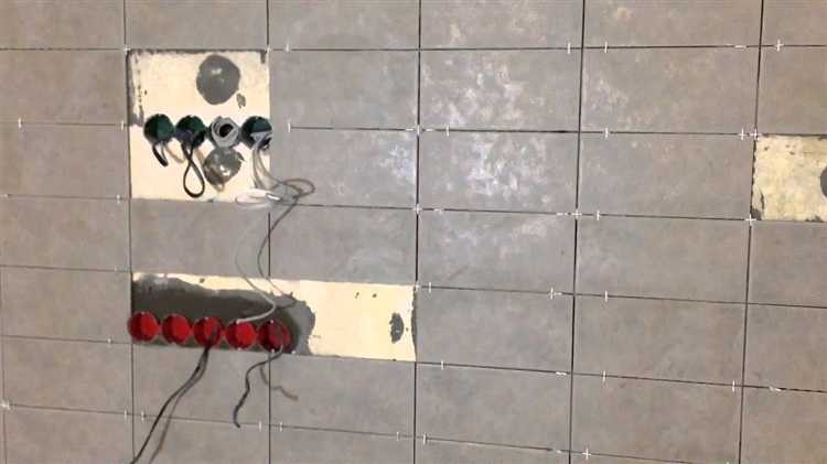 Как выровнять плитку на стене если пошла криво