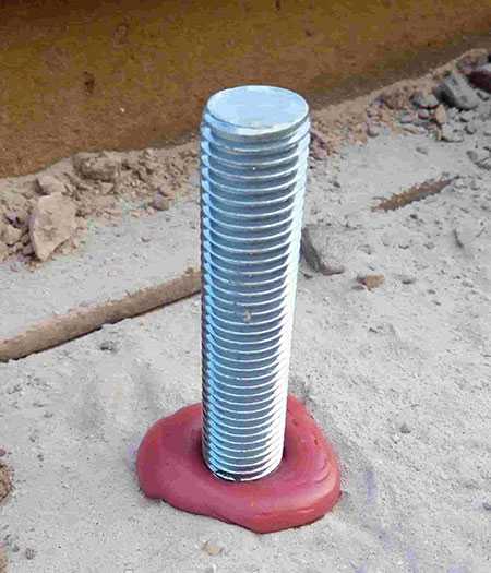 Как определить тип и состав химического анкера перед извлечением шпильки