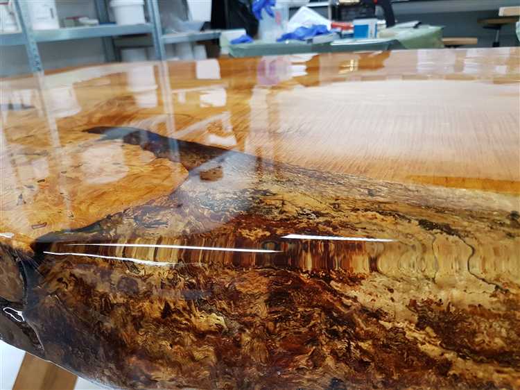 Техника медленной заливки для снижения образования пузырей