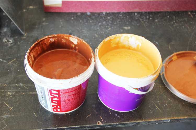 Какие краски особенно чувствительны к свету и воздушному кислороду?