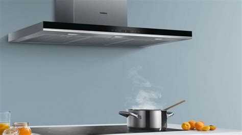 Как выбрать мощность вытяжки в зависимости от площади кухни и типа плиты