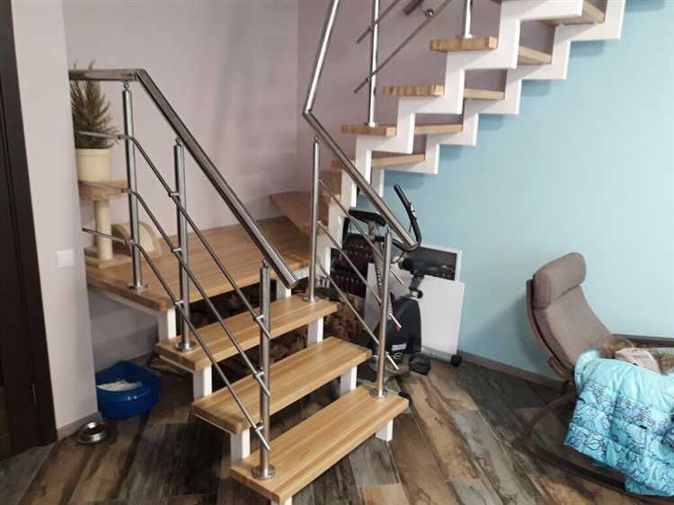 Какие типы лаков подходят для деревянных лестниц