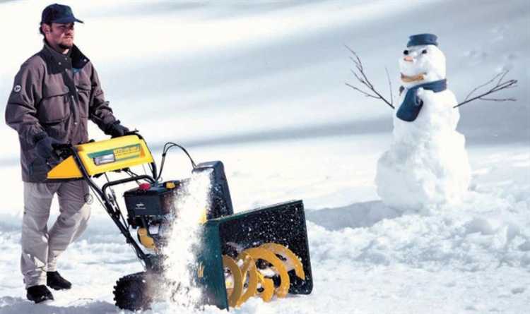 Особенности выбора снегоуборщика для укатанного и мокрого снега