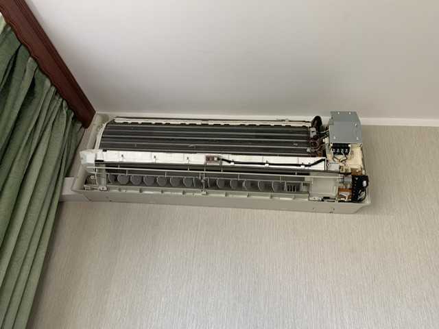 Звук после выключения: почему деформируются элементы корпуса