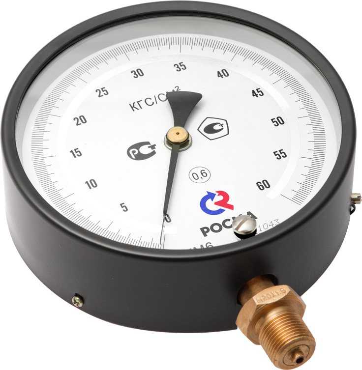 После монтажа манометра необходимо убедиться в корректности его показаний и герметичности соединений. Для этого вначале следует закрыть все запорные краны, кроме того, к которому подключён манометр. Затем аккуратно открыть подачу воды и зафиксировать значение давления. Если манометр демонстрирует стабильное значение без скачков и дрожания, прибор функционирует правильно.