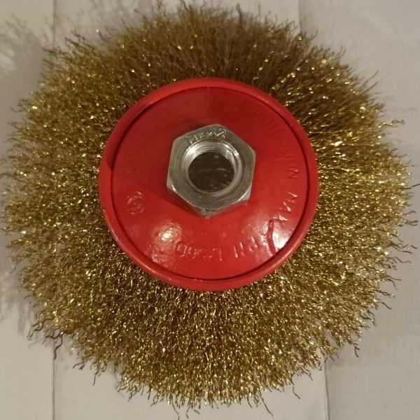 Почему быстро стираются щетки на болгарке Почему быстро стираются щетки на болгарке