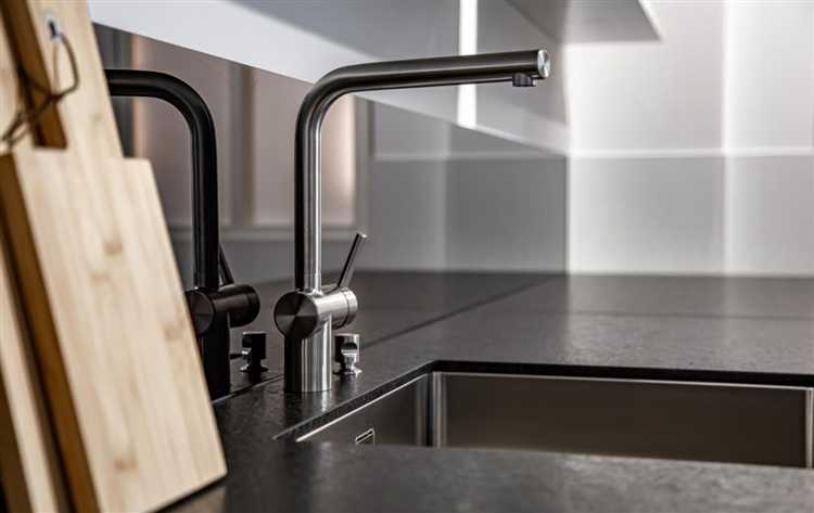 Почему нельзя лить кипяток в раковину