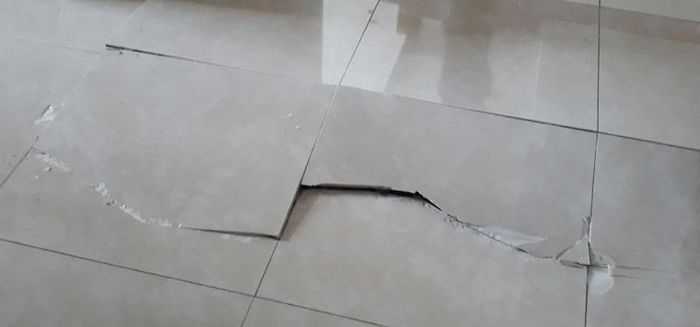 Когда следует обратиться к профессионалам для устранения пустот