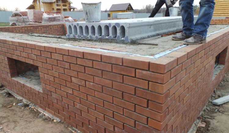 Методы устранения трещин в кирпиче цоколя