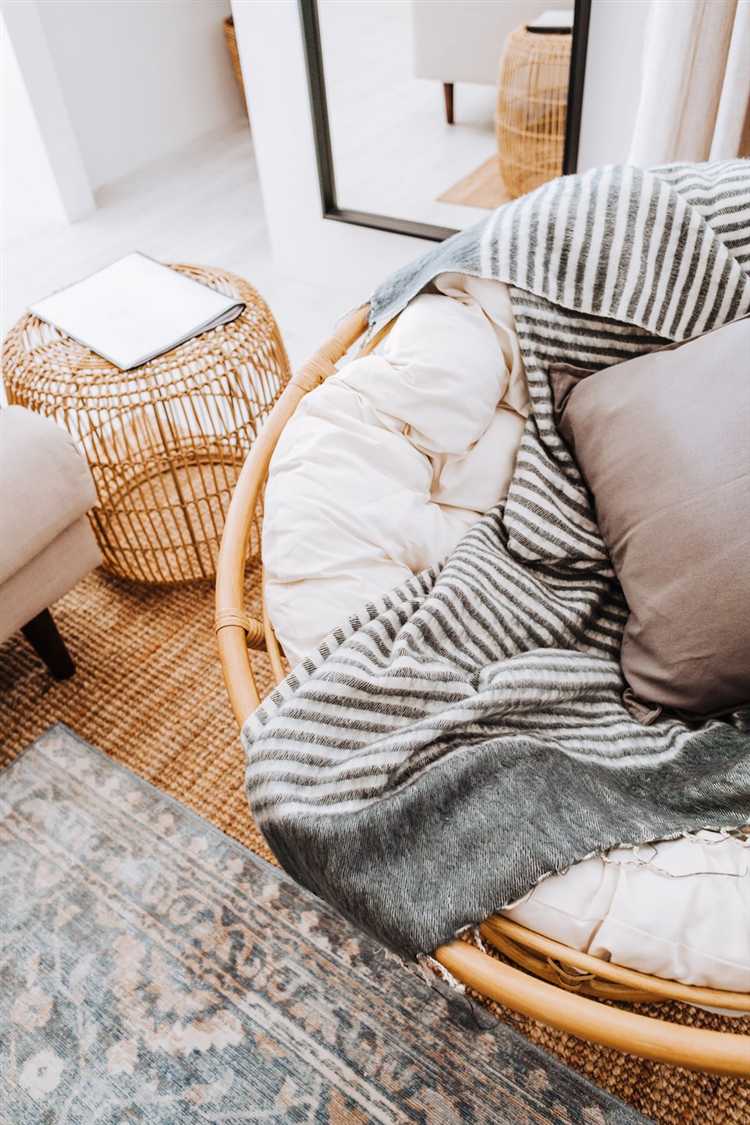 Что учесть при выборе между натуральным и искусственным ротангом и лозой